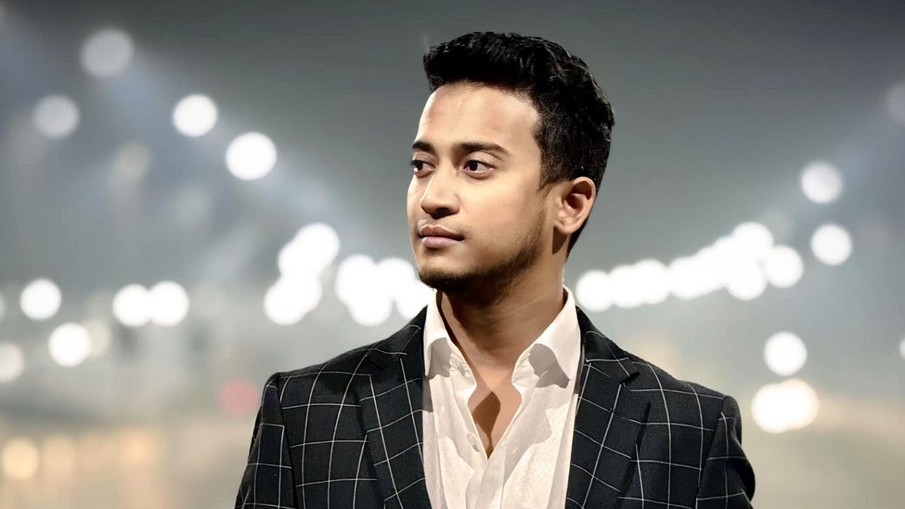 ‘ভিডিওটা ভালো করে কর, সরকার যতদিন আছে সুবিধা পাবি’