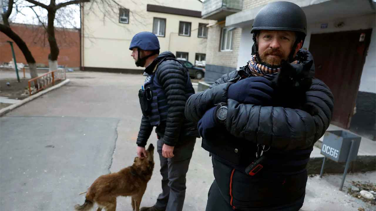 ইউক্রেনে ক্ষেপণাস্ত্র হামলায় রয়টার্সের নিরাপত্তা উপদেষ্টা নিহত