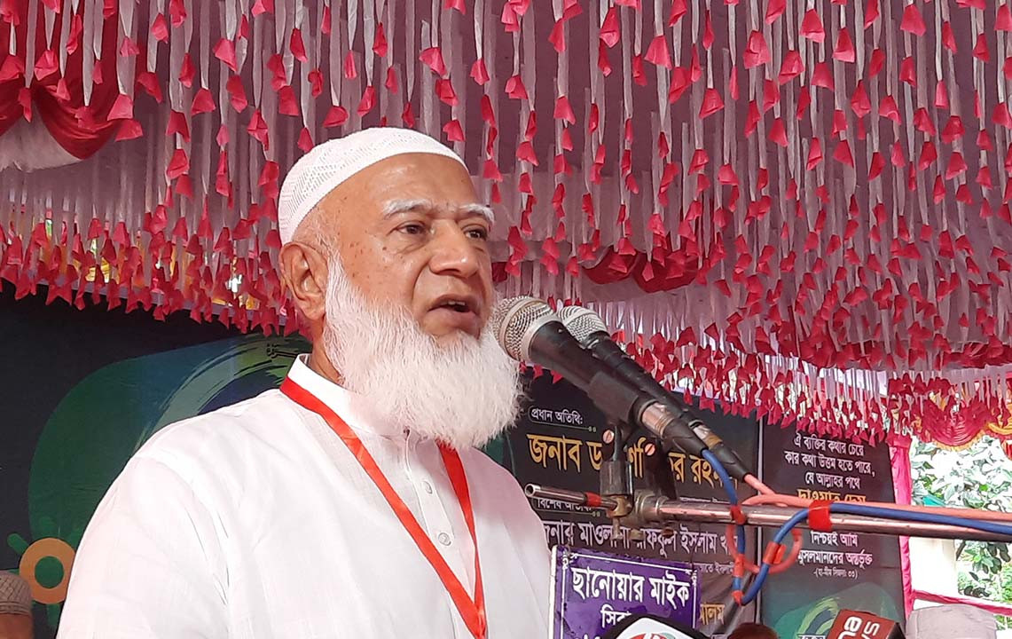 আমরা প্রতিশোধ নেব না তবে নির্দিষ্ট অপরাধের শাস্তি পেতে হবে : জামায়াত আমির