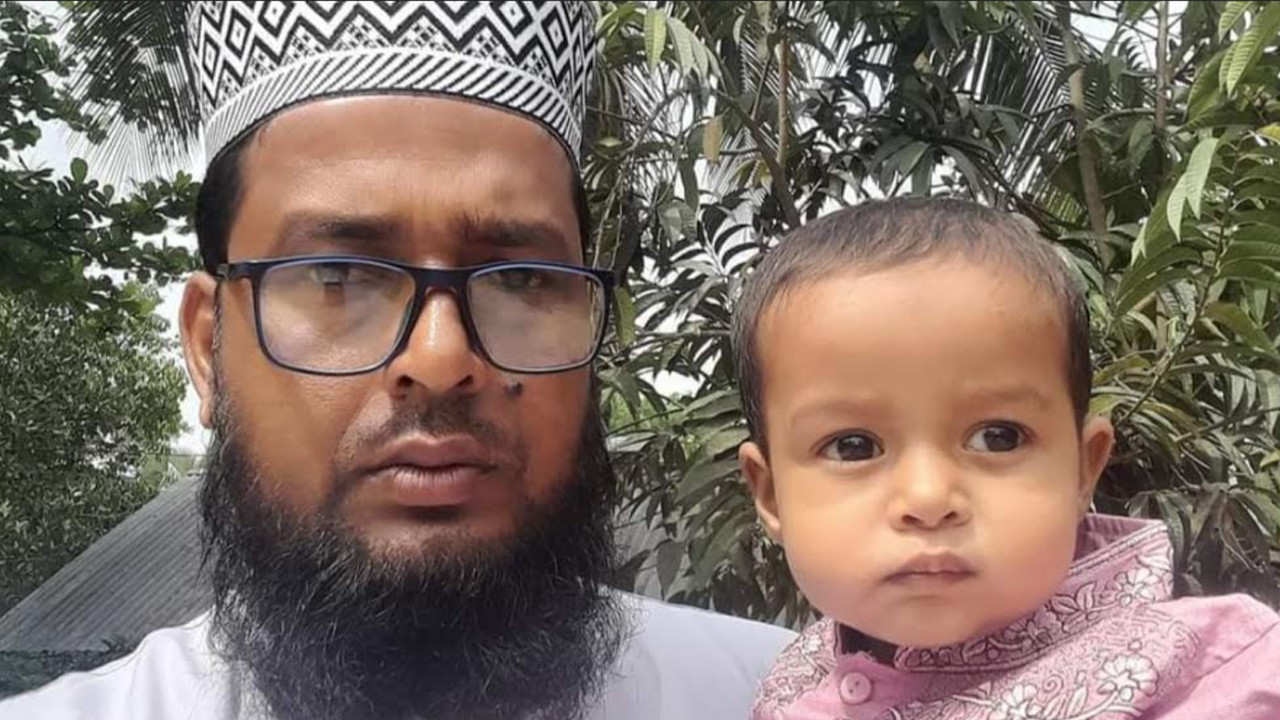 বাবাকে খুঁজতে গিয়ে বন্যার পানিতে ডুবে ২ বছরের শিশুর মৃত্যু