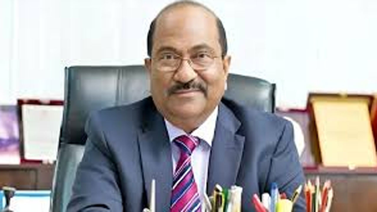 এস কে সুর পরিবারের ৫ কোটি ৭৬ লাখ টাকার সম্পদ ফ্রিজ