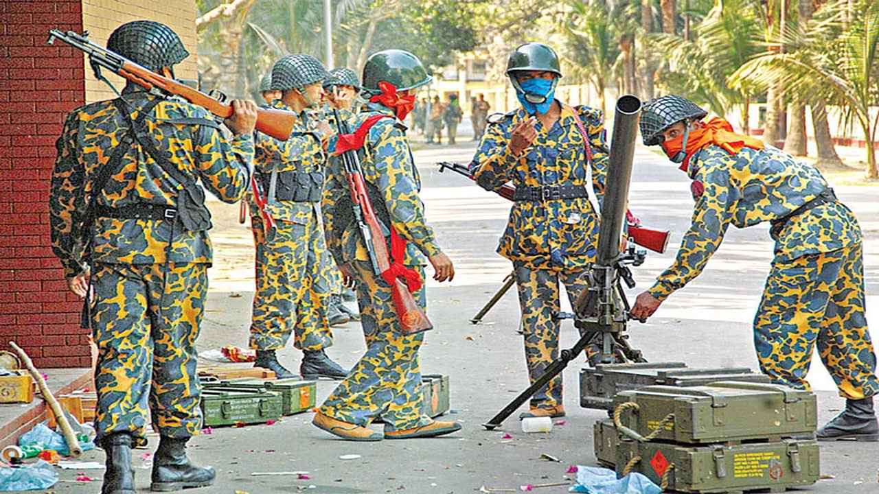 বিডিআর বিদ্রোহ: শেখ হাসিনাসহ ১১ জনের বিরুদ্ধে হত্যা মামলা