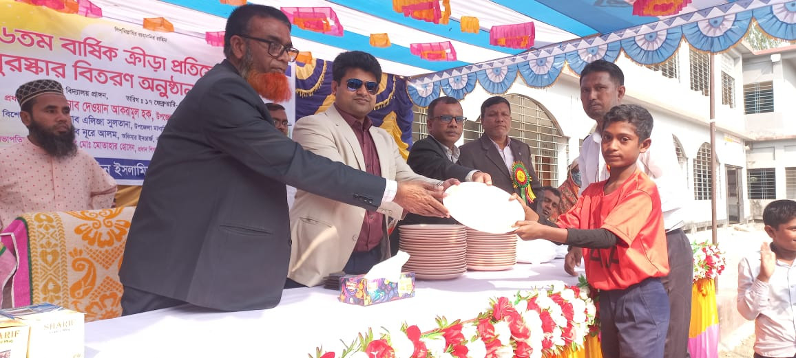 কাজিপুরের মেঘাই উচ্চ বিদ্যালয়ে বার্ষিক ক্রীড়া প্রতিযোগিতা ও পুরস্কার বিতরণী অনুষ্ঠিত