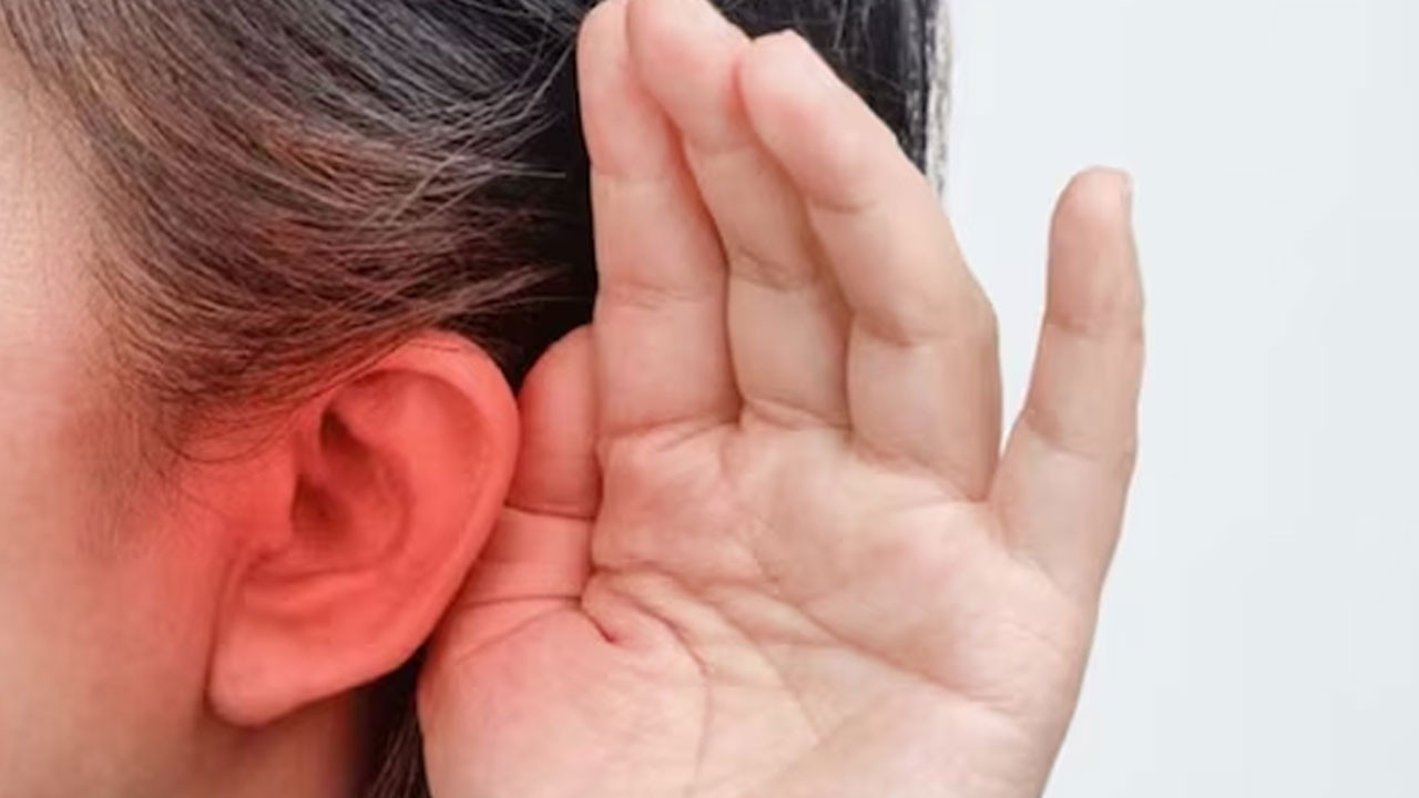 সন্তান কানে কম শুনছে, অবহেলা করলেই ভয়ঙ্কর বিপদ!