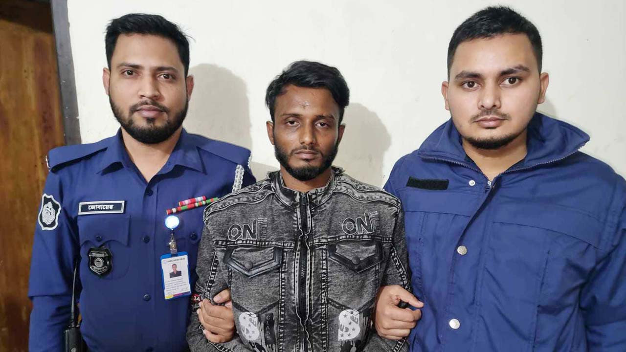 চাঁদপুরে জাহাজে হত্যাকাণ্ড: ৭ দিনের রিমান্ডে ইরফান