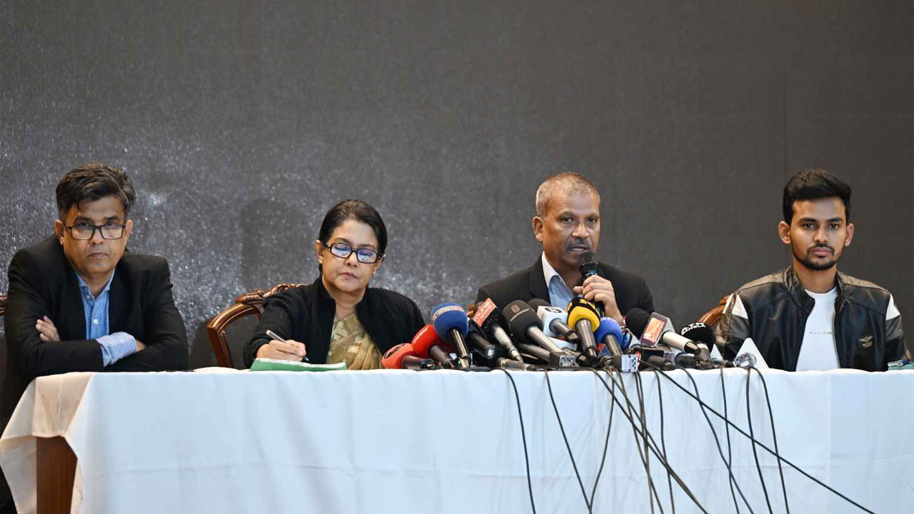 নির্বাচনের আগে ট্রায়াল কোর্টে বিচারের আশা আসিফ নজরুলের