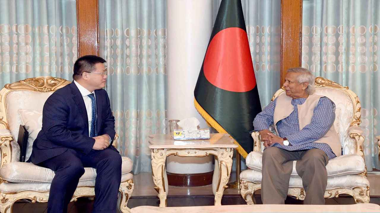 সমৃদ্ধ বাংলাদেশ গড়তে অন্তর্বর্তী সরকারের সমর্থন চায় চীন
