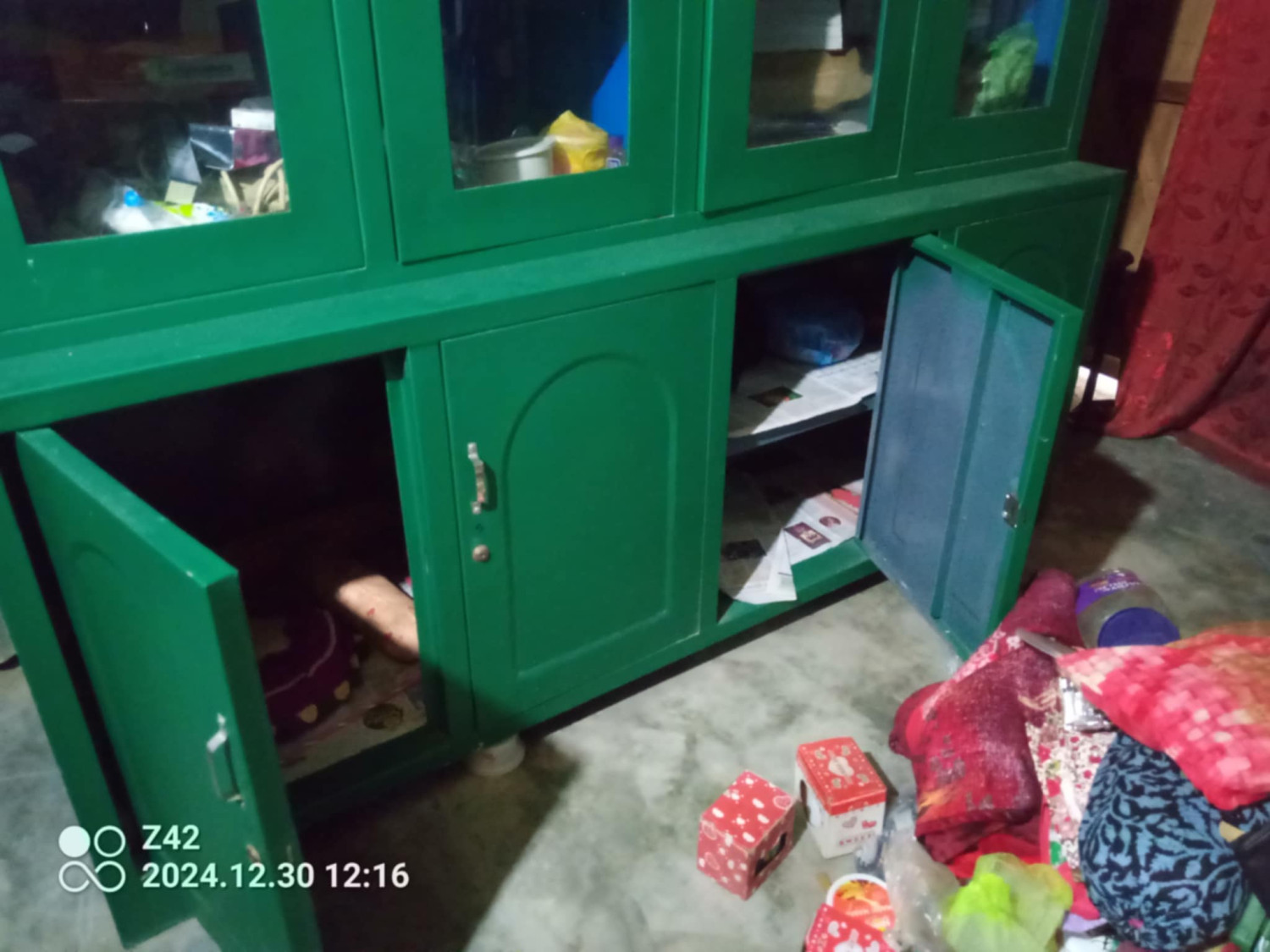 মানিকগঞ্জের উঁচুটিয়া গ্রামে দুর্ধর্ষ চুরি