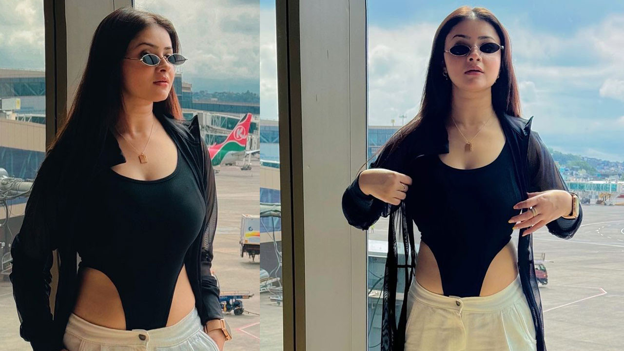 ওয়াইন হাতে উষ্ণতা ছড়াচ্ছেন সোহিনী!