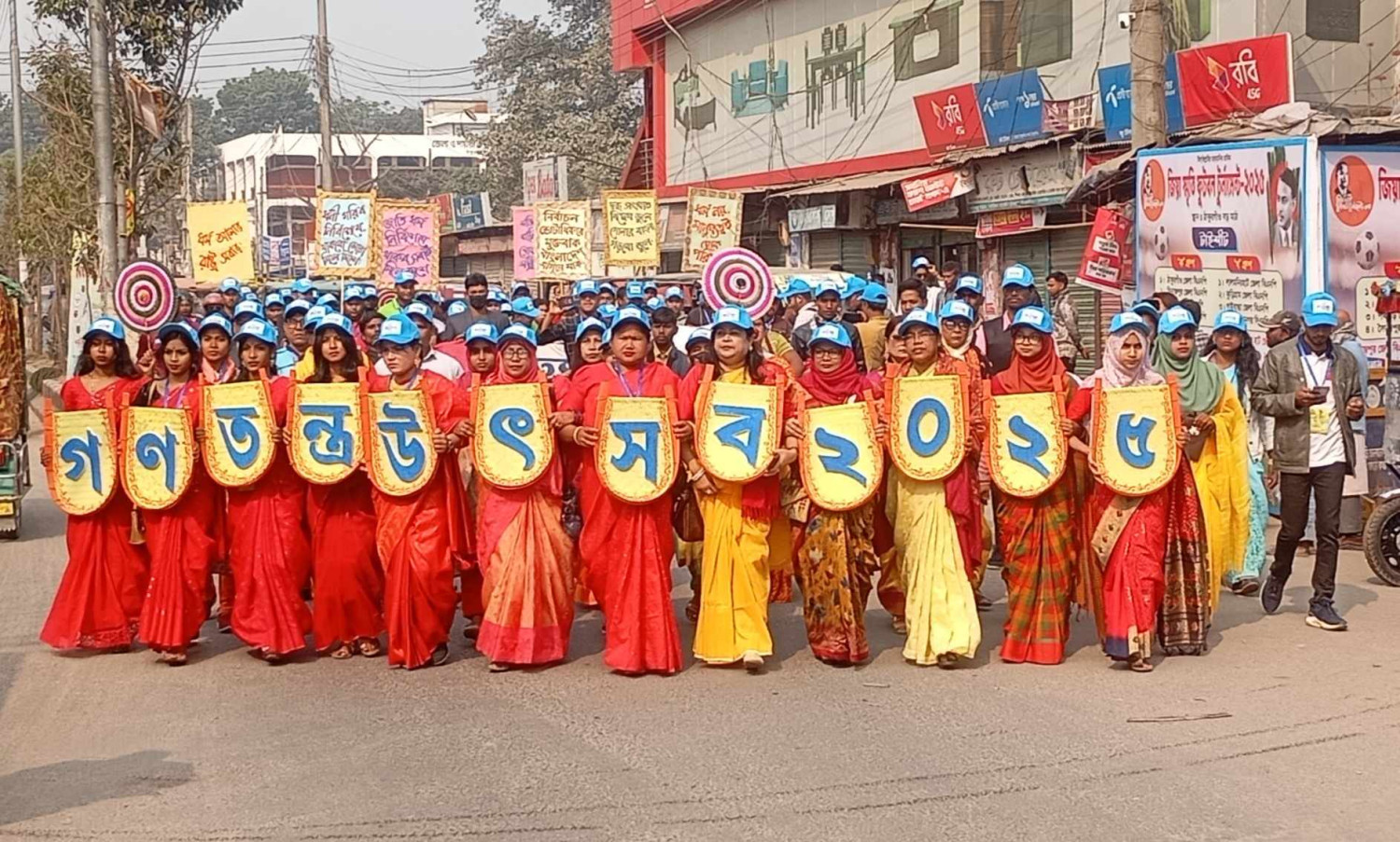 উৎসবের আমেজে ঠাকুরগাঁওয়ে গণতন্ত্র উৎসব পালন