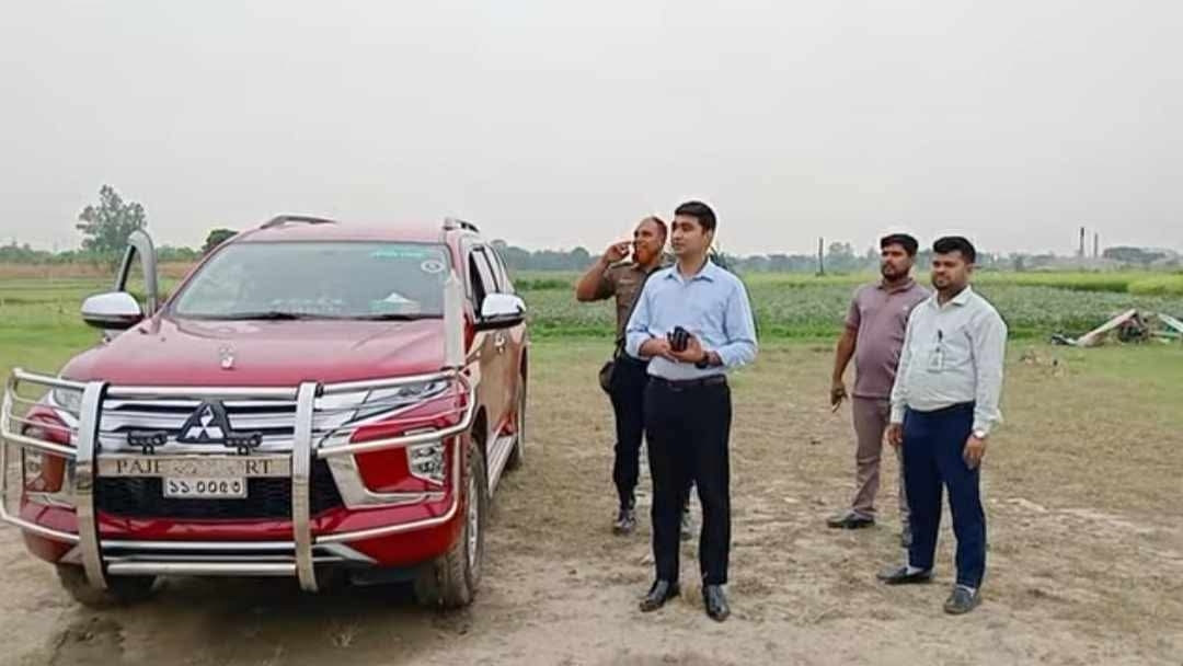 ধামরাইয়ে তিন ফসলি জমির মাটিকাটায় ৪টি ভেকু জব্দ