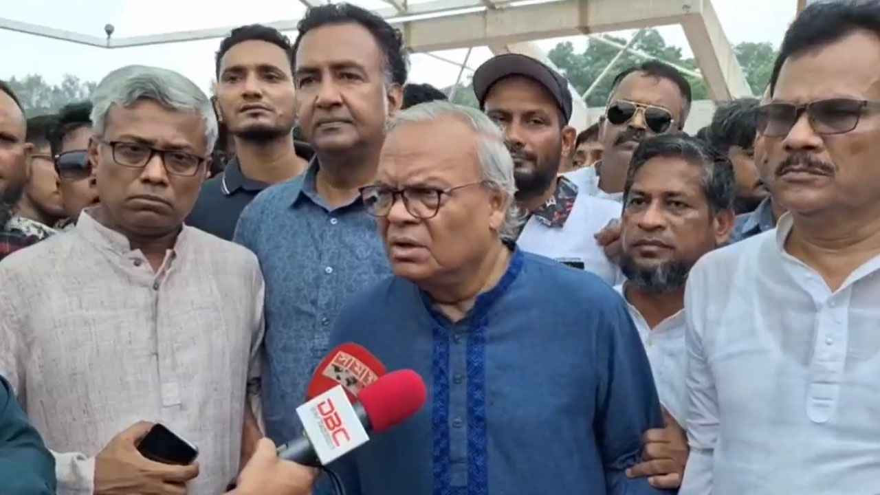 শেখ হাসিনা গডফাদার আর টাকা পাচারকারীদের জননী: রিজভী