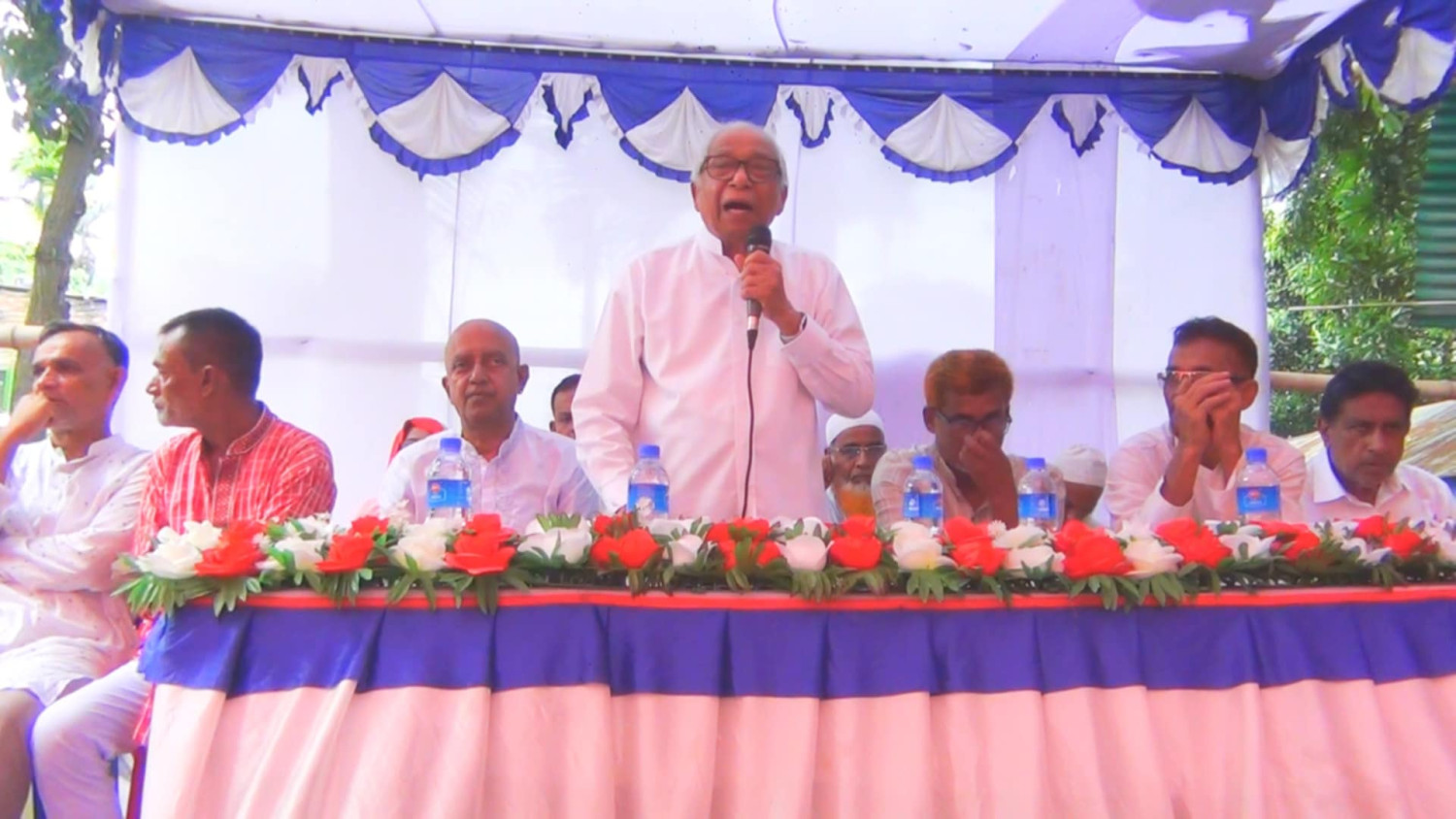 উল্লাপাড়ায় সত্রাস ও চাদাঁবাজ মুক্ত করতে বিএনপির কর্মী সমাবেশ অনুষ্ঠিত