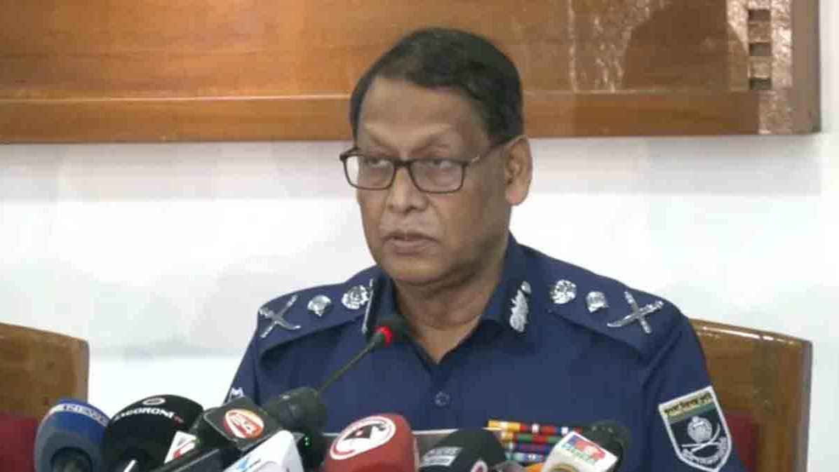 চুরি-ছিনতাই বন্ধে পুলিশের কাছে কোনো ম্যাজিক নেই: আইজিপি
