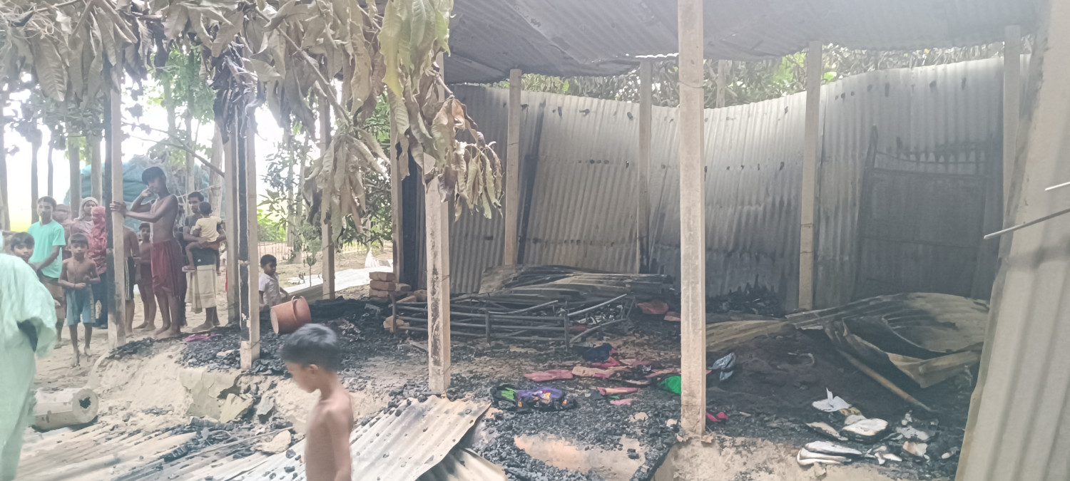 সিরাজগঞ্জে চাঁদা না দেওয়ায় বাড়িতে আগুন দেওয়ার অভিযোগ